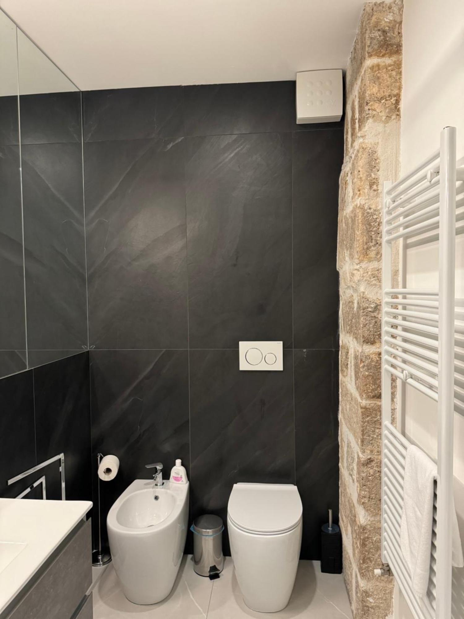Re House Suite & Deluxe Apartament Ascoli Piceno Bagian luar foto